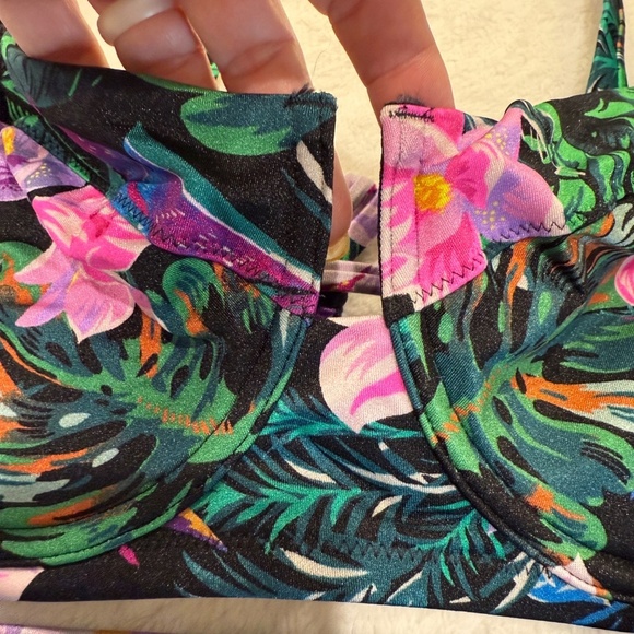 New! Victoria's Secret Black Palm Bikini Set 45572 - Picture 5 of 11